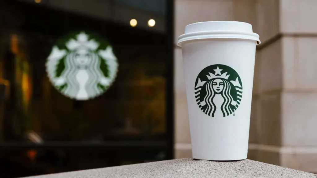 Starbucks Kuzey Amerika Genelindeki 250 Mağazasını Kapatma Kararı Aldı