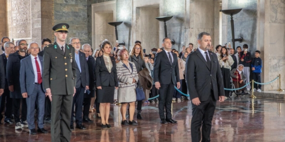 Muayenehane Hekimleri 1 Ekim Ulusal Muayenehane Hekimleri Gününde Anıtkabir’i Ziyaret Etti